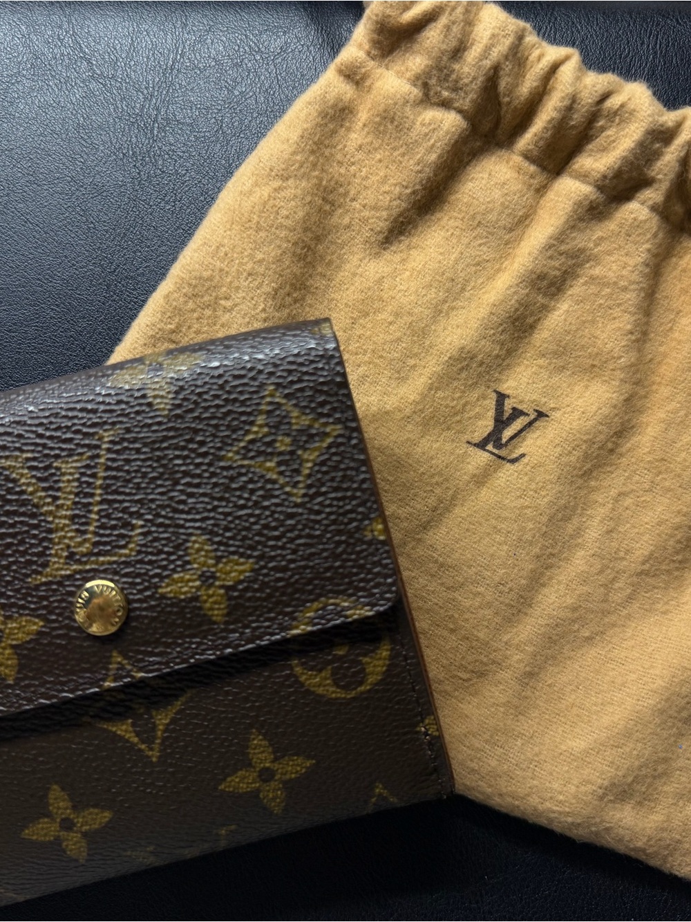 Louis Vuitton Monogram Portefeuille Elise Compact Trifold Wallet